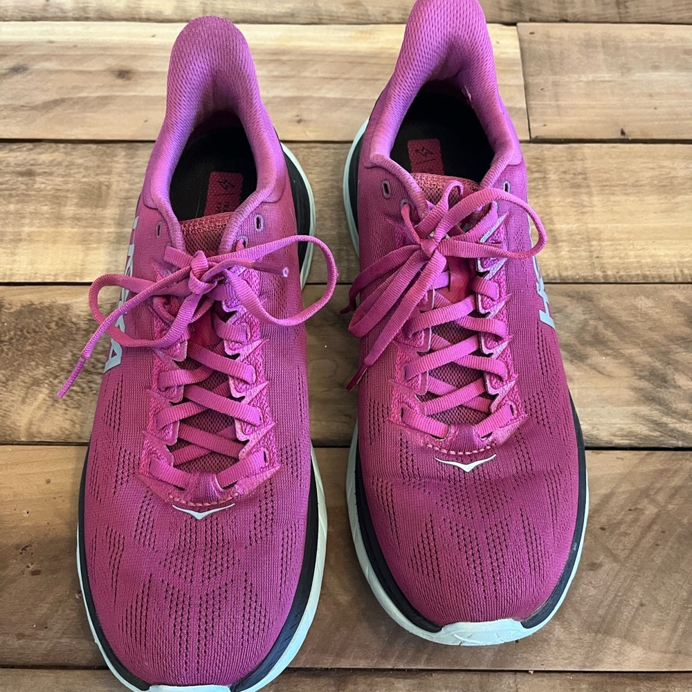 Hoka One Mach Profly Athletic Shoes. Women Size 9B.